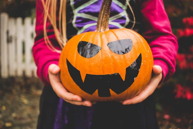 13 of the best Halloween songs for kids playlist that parents will like too