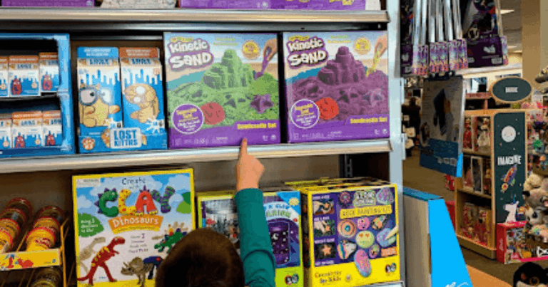 kids shopping for toys
