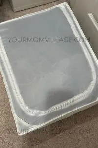 Storage bin white for comforter