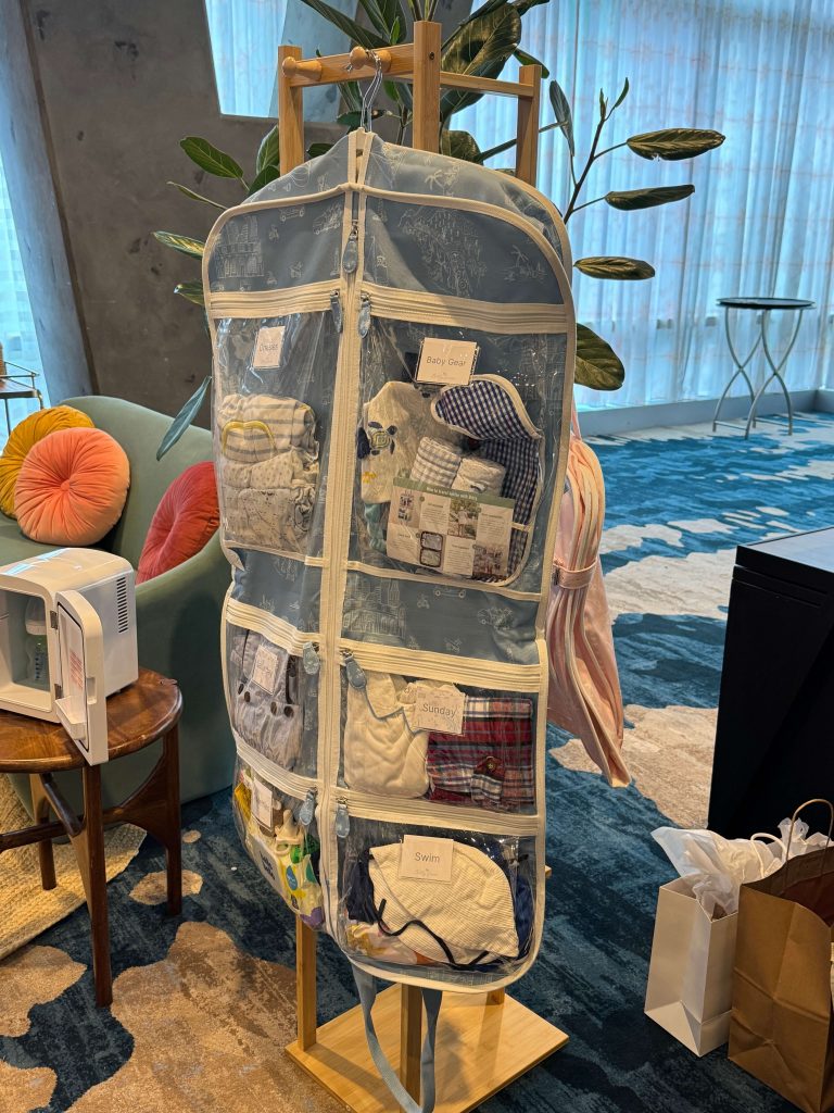 Hanging Travel Organizer for kids